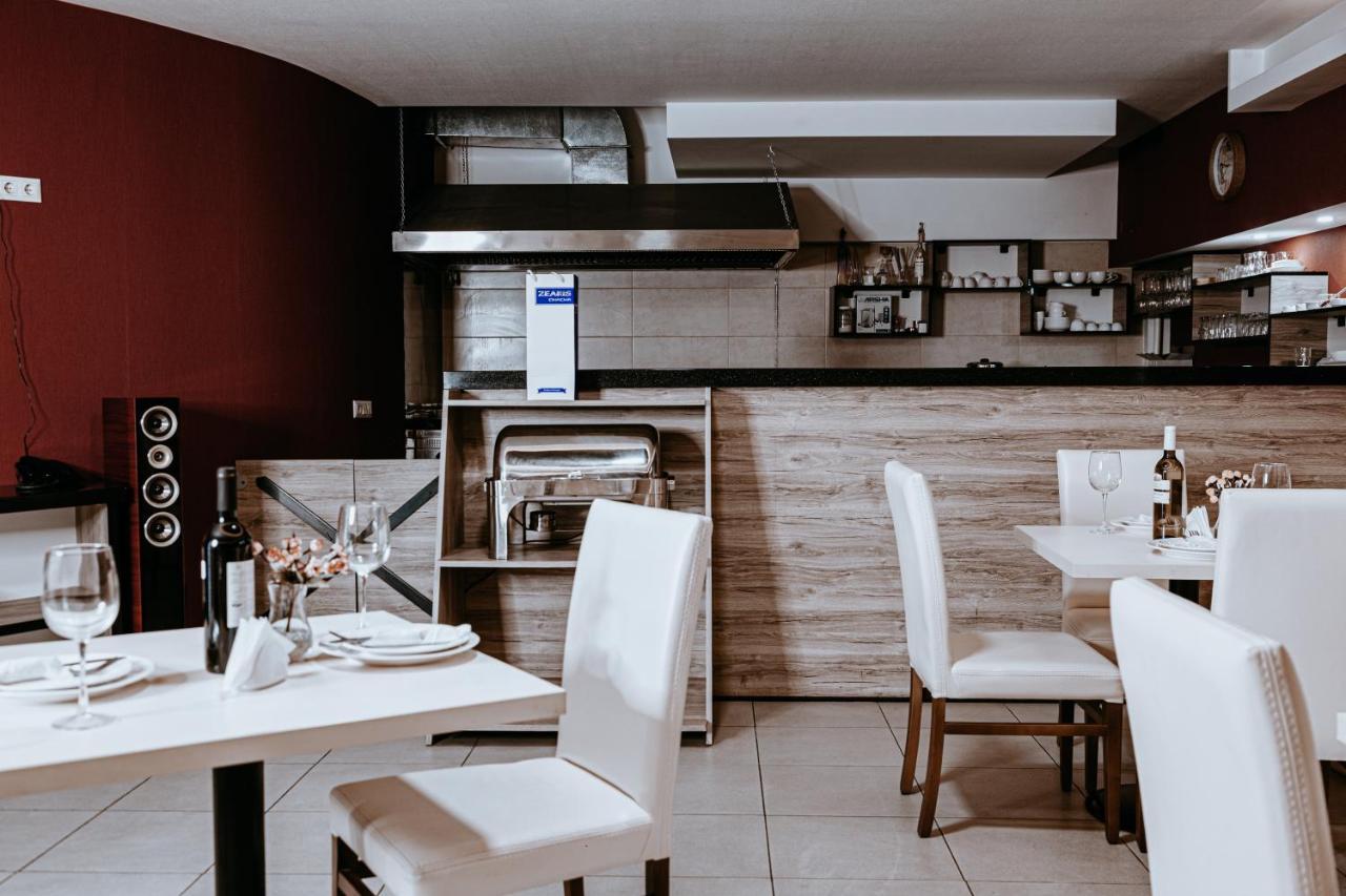 Sama Grand Hotel Tbilisi Bagian luar foto