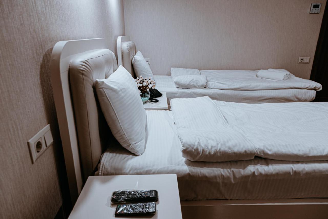 Sama Grand Hotel Tbilisi Bagian luar foto